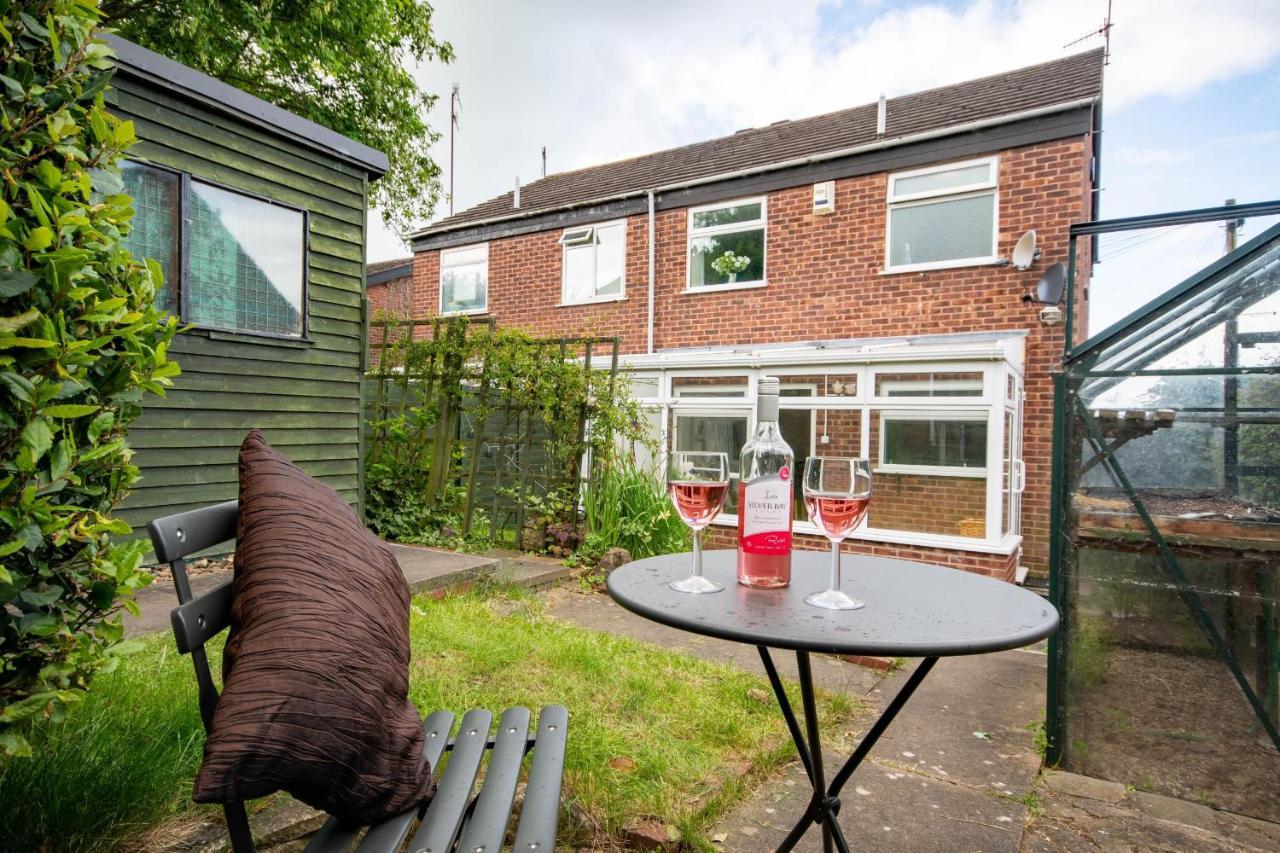 3-Bedroom House With Garden, Conservatory, In Centre Of Worcester Exterior foto