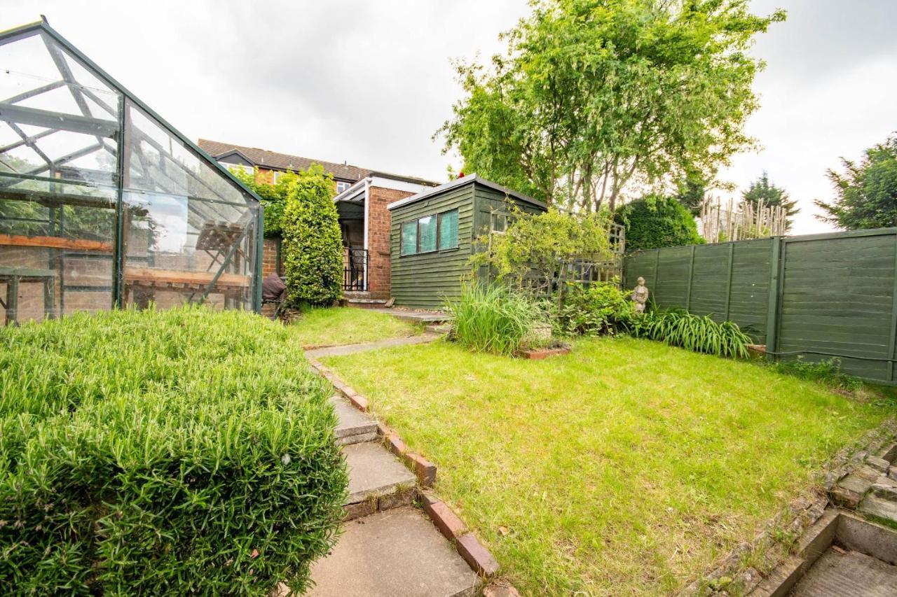 3-Bedroom House With Garden, Conservatory, In Centre Of Worcester Exterior foto